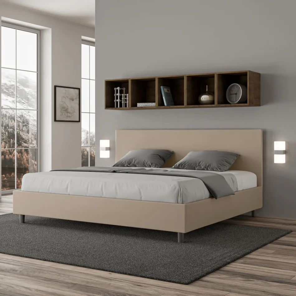 Cama doble de 200x200 cm con cabecero de piel sintética, fabricada en Italia - Pallone Viadurini