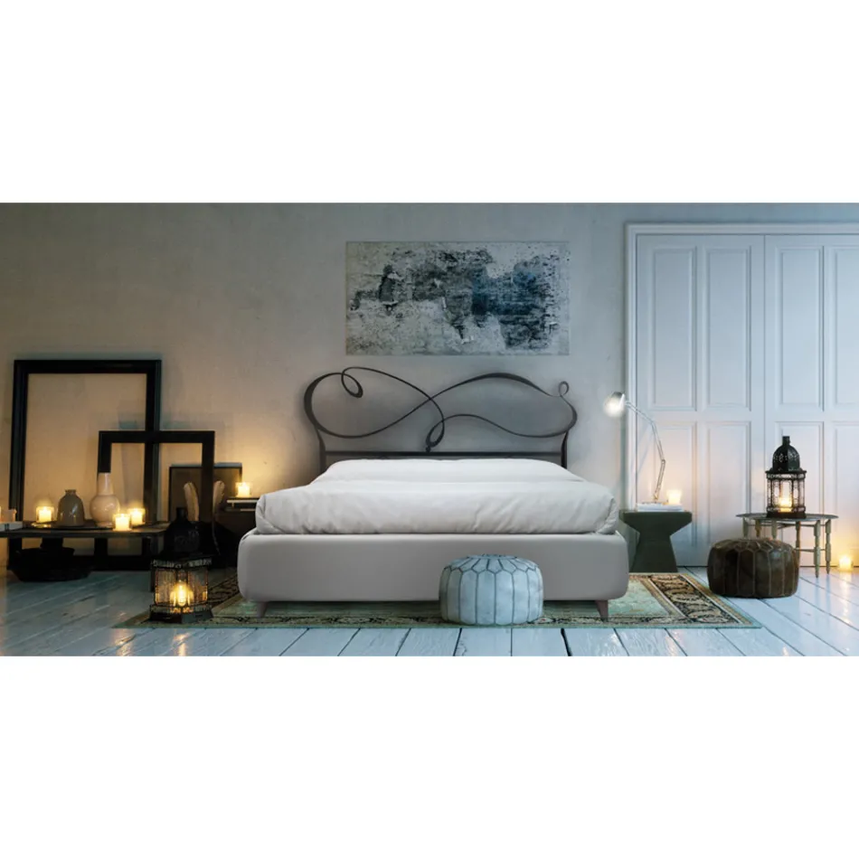 Cama doble con estructura de cama tapizada en diferentes acabados Made in Italy - Diseño Viadurini