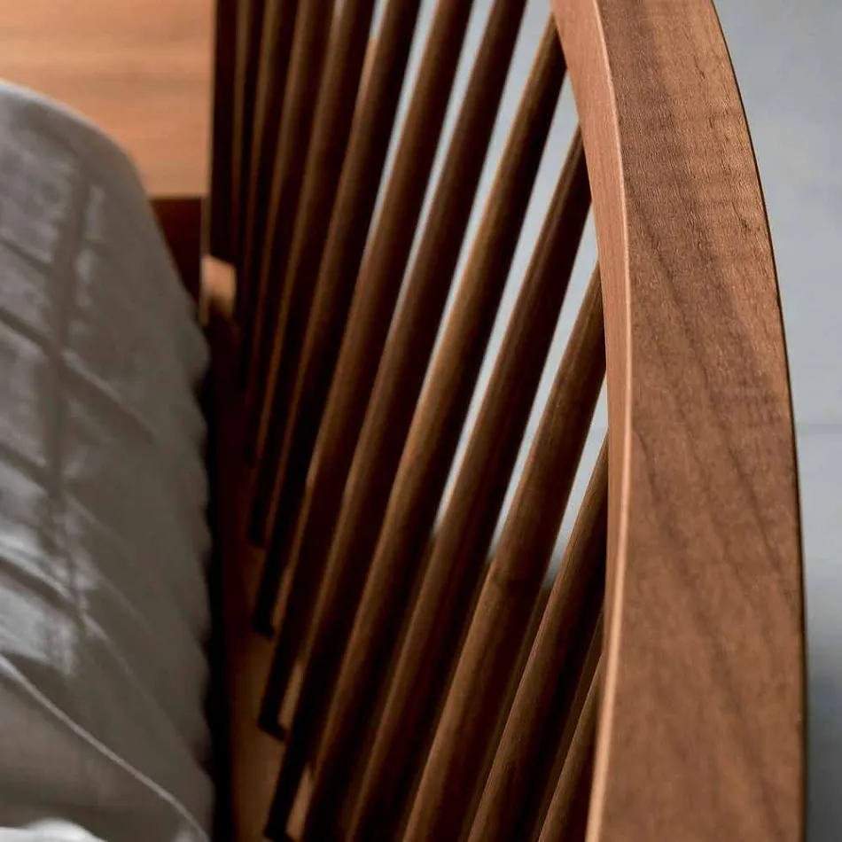 Cama doble de diseño 160x200cm con base sólida de nogal Alain Viadurini