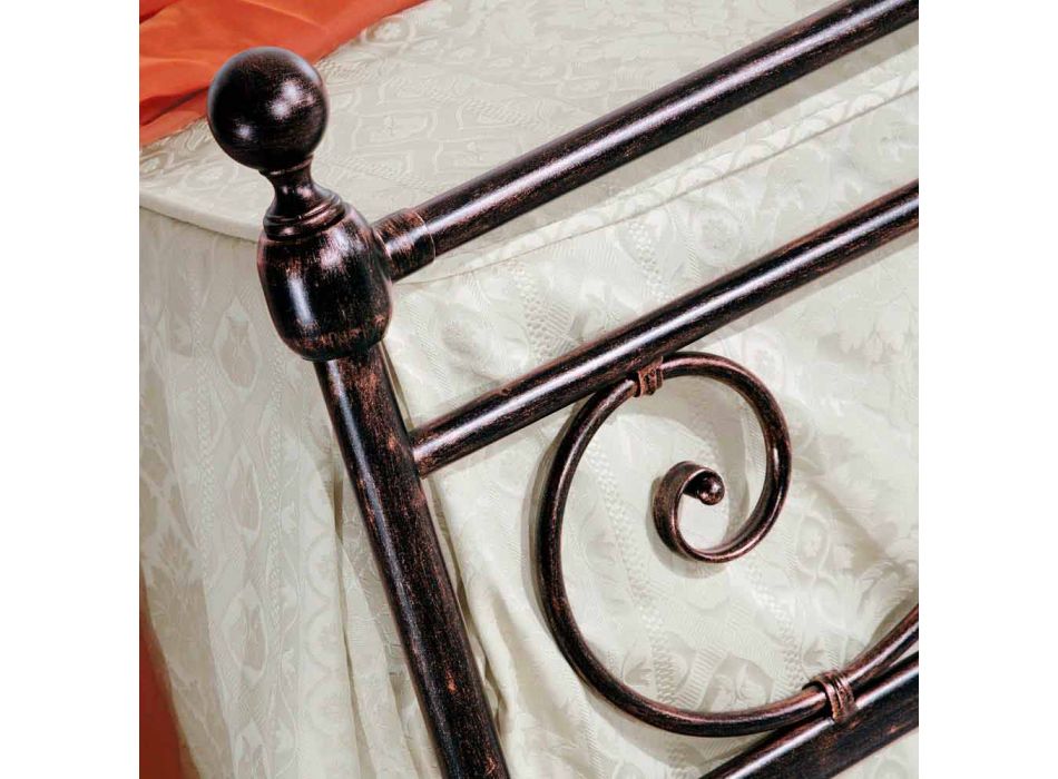 cama doble con forjado artesanal del hierro del diseño Alexa Viadurini