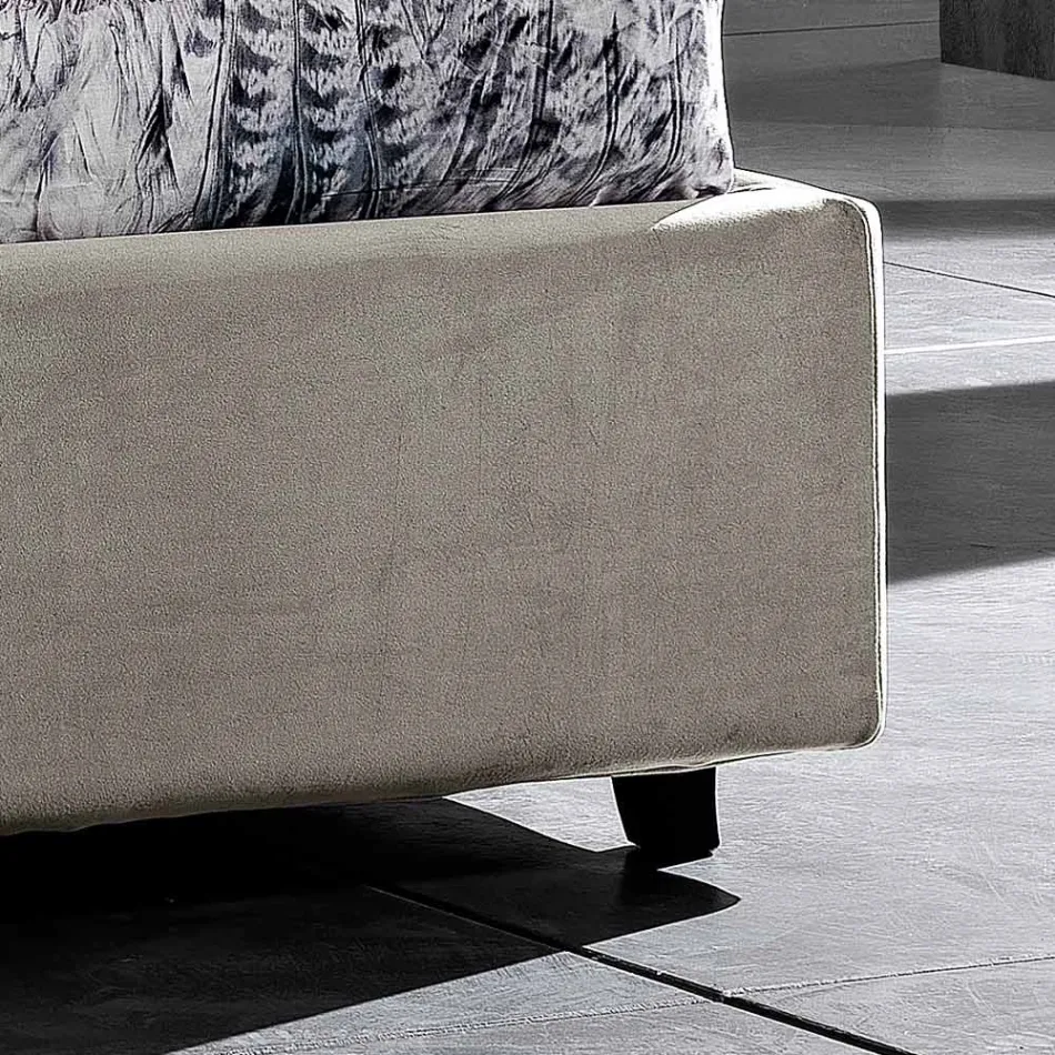 Cama doble de diseño moderno con cabecero plisado o acolchado - Alano Viadurini