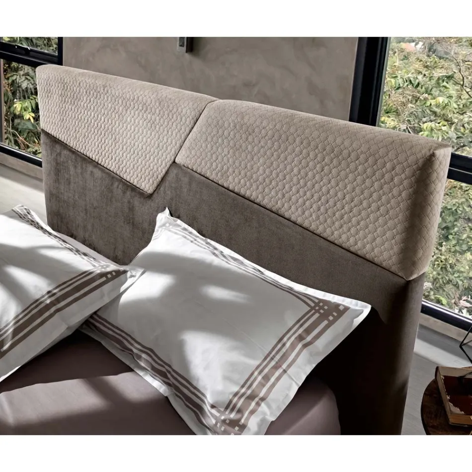 Cama doble de diseño moderno con cabecero plisado o acolchado - Alano Viadurini