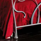 cama doble en el arte del hierro con las piernas afiladas Zoe Viadurini