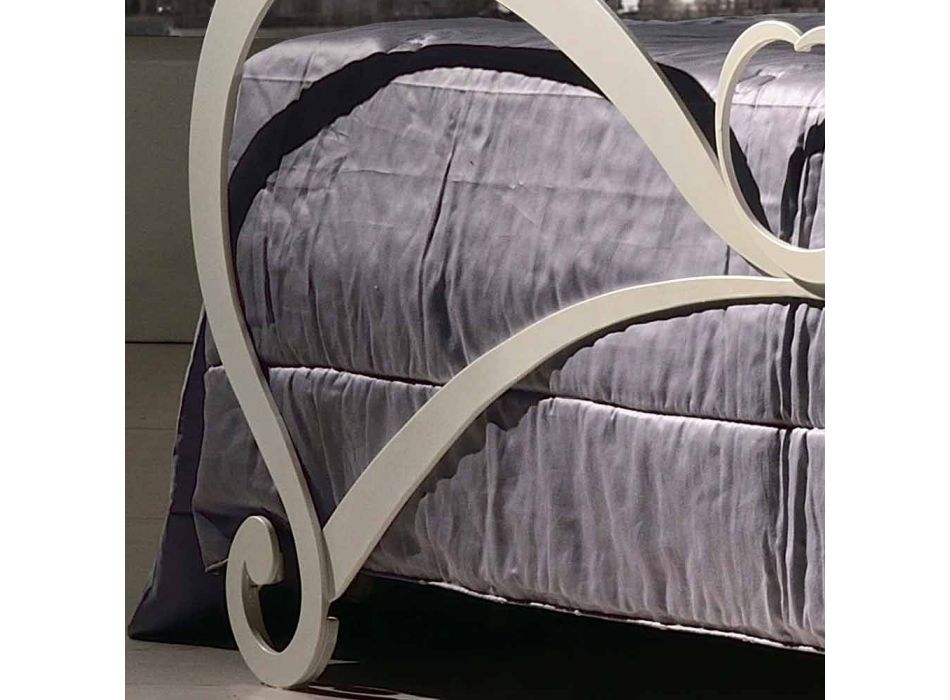 cama doble tapizada con cristales de hierro Kimberly Viadurini