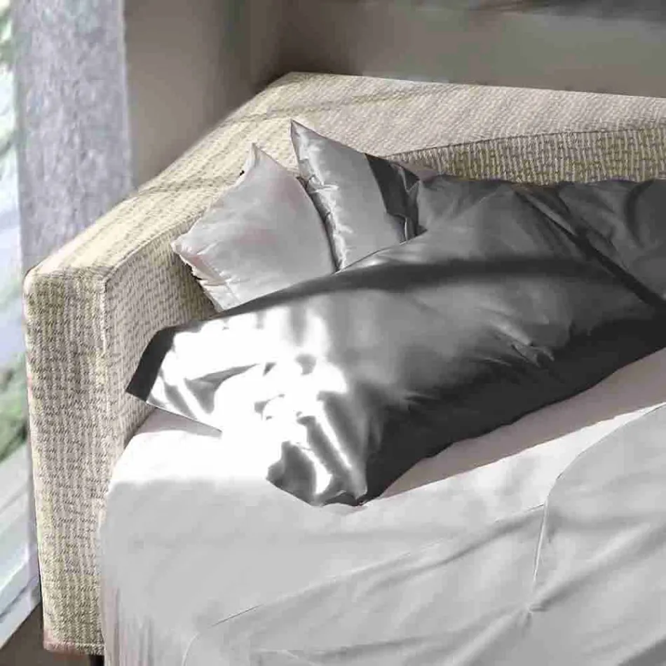 Cama doble redonda moderna con cabecera angular Made in Italy - Tima Viadurini