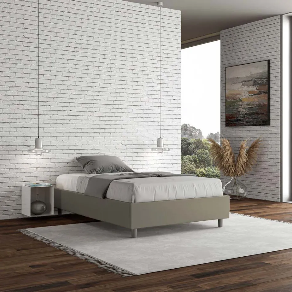 Cama Queen Size 140x200 cm Tapizada en Polipiel Fabricada en Italia - Athlete Viadurini