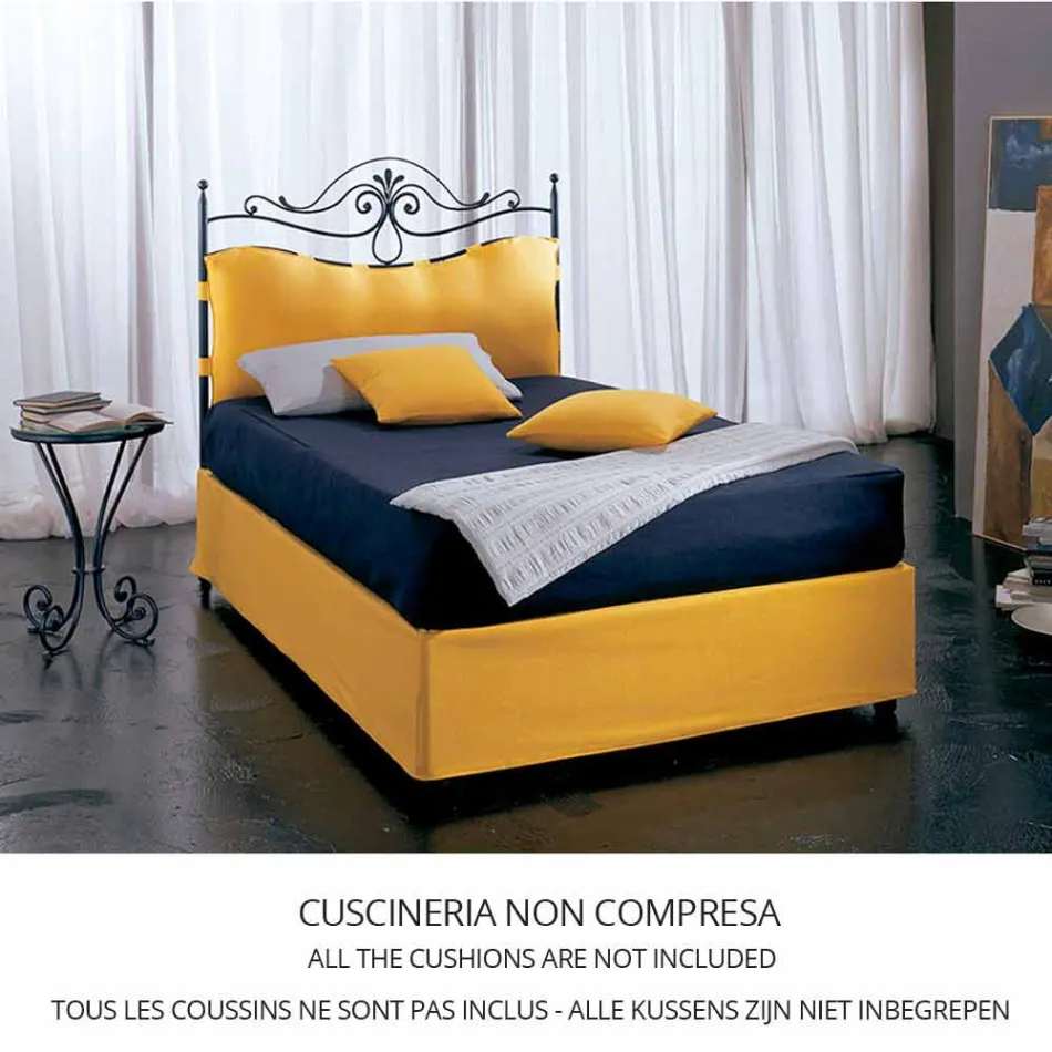 Una cama de plaza y media Hierro forjado Lira Viadurini