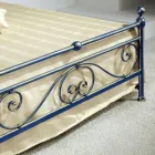 Cama de matrimonio de hierro forjado aplastado Gloria Diseño Viadurini