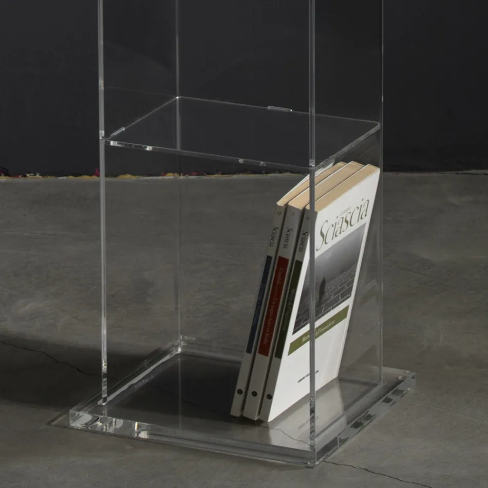 Librería de columna independiente en cristal acrílico transparente - Corrige Viadurini