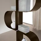 Librería vertical de metal pintado Fatima con patas ajustables Viadurini