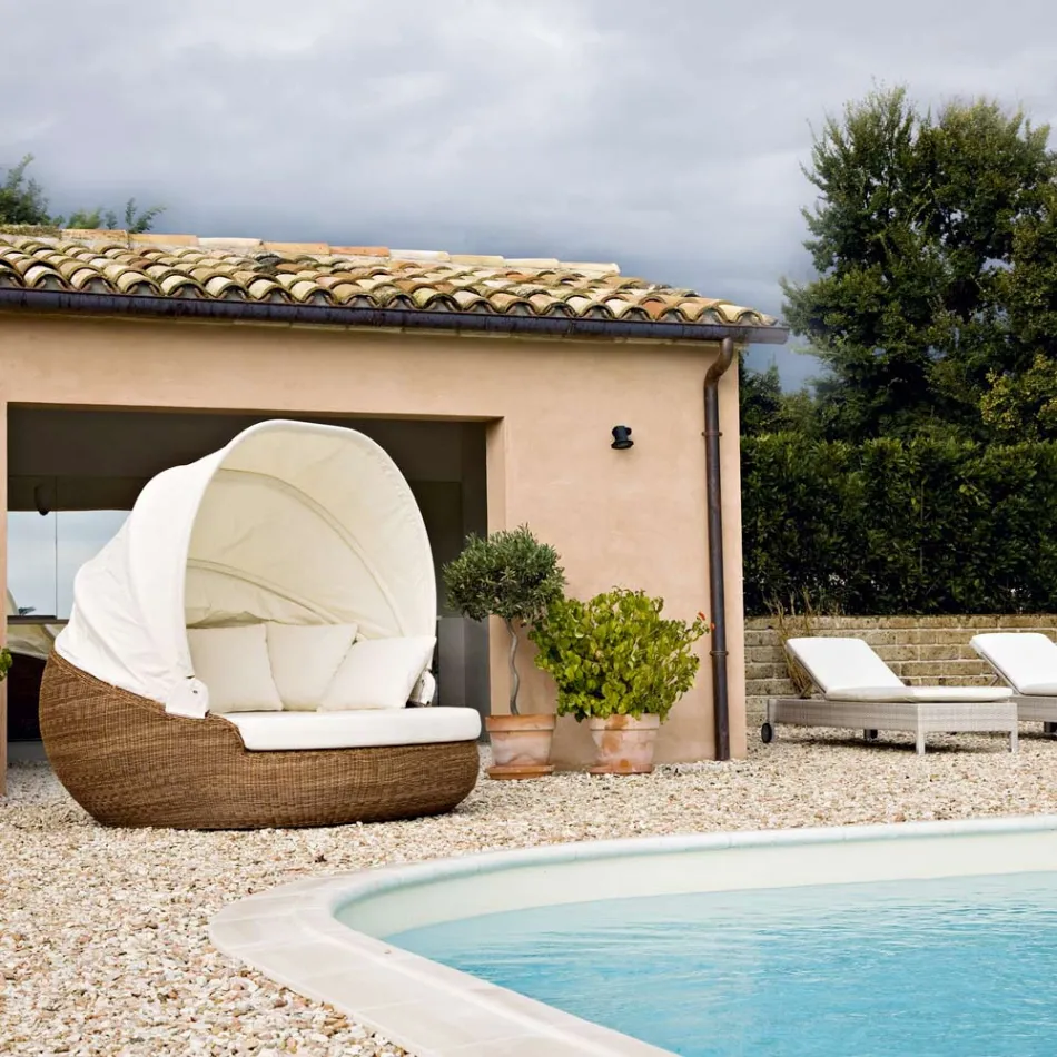 Tumbona de jardín con dosel de poliratán - Colin Viadurini