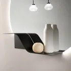 Estantería de pared metálica ondulada Nimea en tres acabados de color. Viadurini