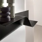 Estantería de pared metálica ondulada Nimea en tres acabados de color. Viadurini