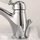 Mezclador de lavabo hecho a mano de latón con palanca estilo clásico - Noriana Viadurini