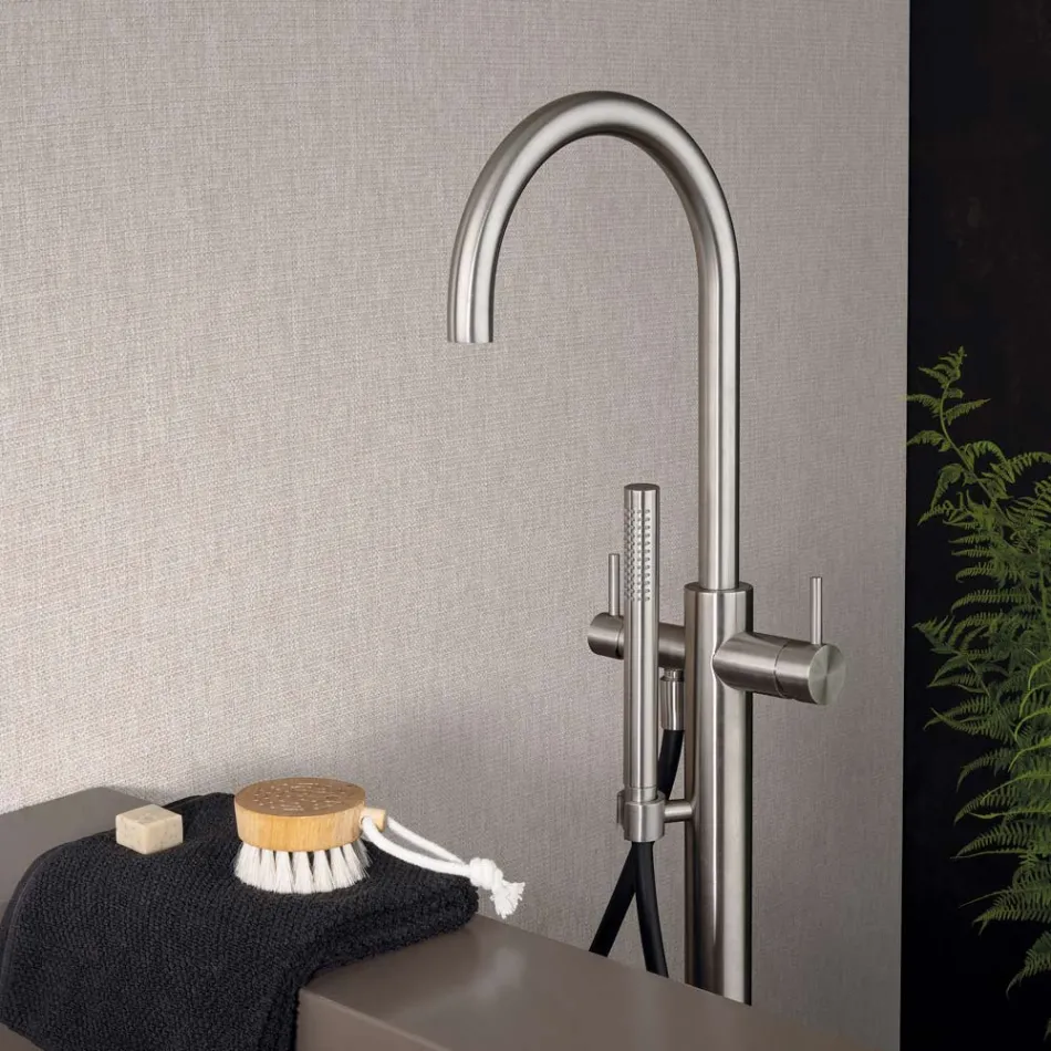 Mezclador de bañera de pie para exterior en acero inoxidable AISI 316L - Garras Viadurini