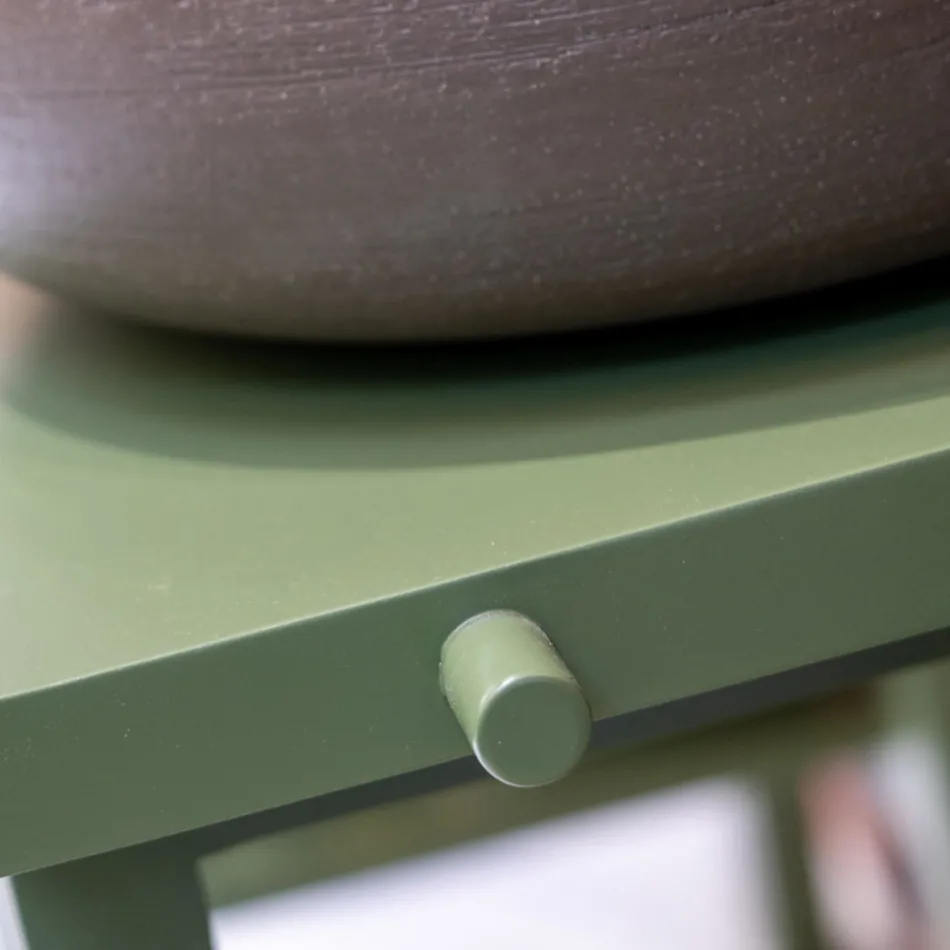 Mueble de baño independiente con acabado de teca y estante verde grande - Raomi Viadurini