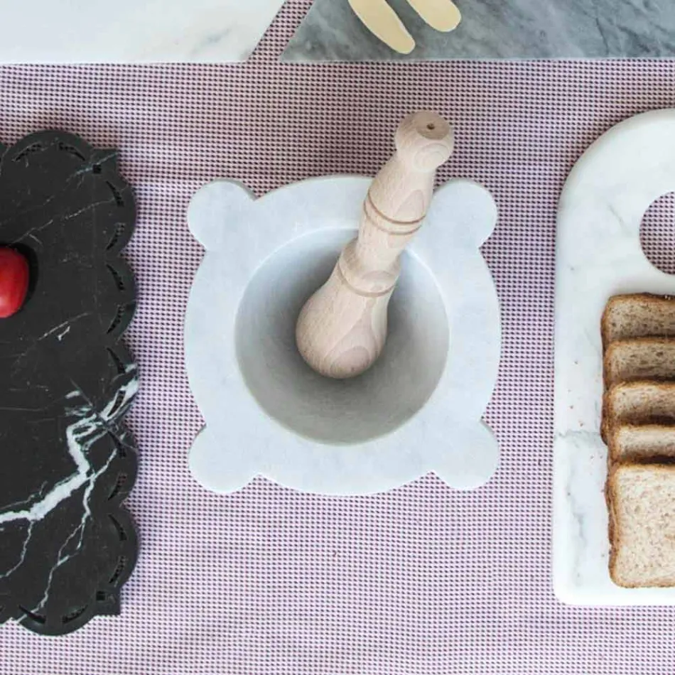 Mortero en mármol blanco de Carrara con mortero de madera Made in Italy - Winda Viadurini