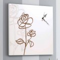 Reloj de pared cuadrado de madera blanca con decoración rosa moderna - Galanthus