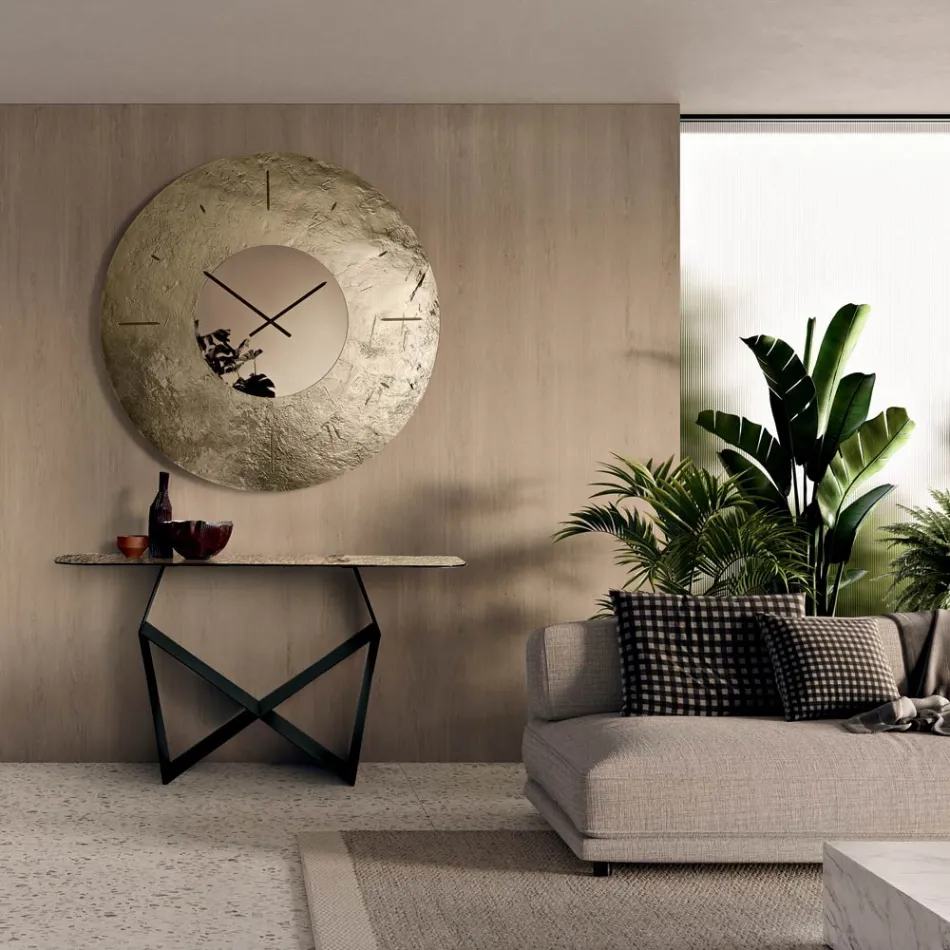 Cinzia - Reloj de pared de cristal fusionado con reverso plateado martillado, fabricado en Italia. Viadurini