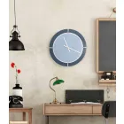 Reloj de pared redondo moderno en blanco azul Avio - Savio Viadurini