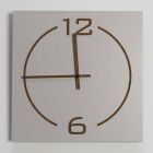 Reloj de pared de diseño cuadrado y moderno en madera beige y marrón - Tabata Viadurini