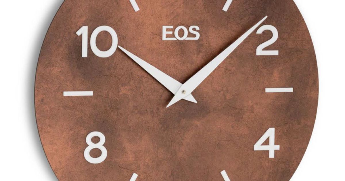 Reloj de MDF acoplado con películas de polipropileno.