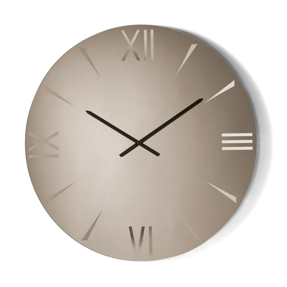 Reloj redondo de cristal espejado con números grabados con láser - Clelia Viadurini