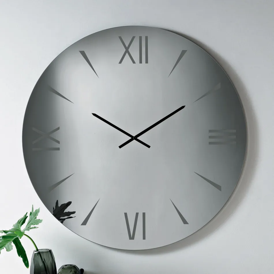 Reloj redondo de cristal espejado con números grabados con láser - Clelia Viadurini