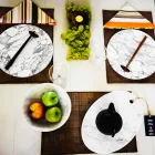 Plato de servicio redondo en mármol blanco de Carrara Made in Italy - Kamil Viadurini