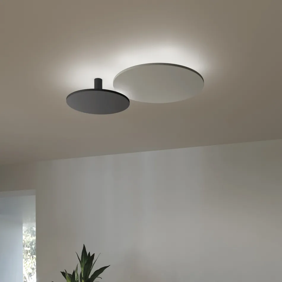 Lámpara de techo de metal en varios acabados y tamaños - Lumi Viadurini