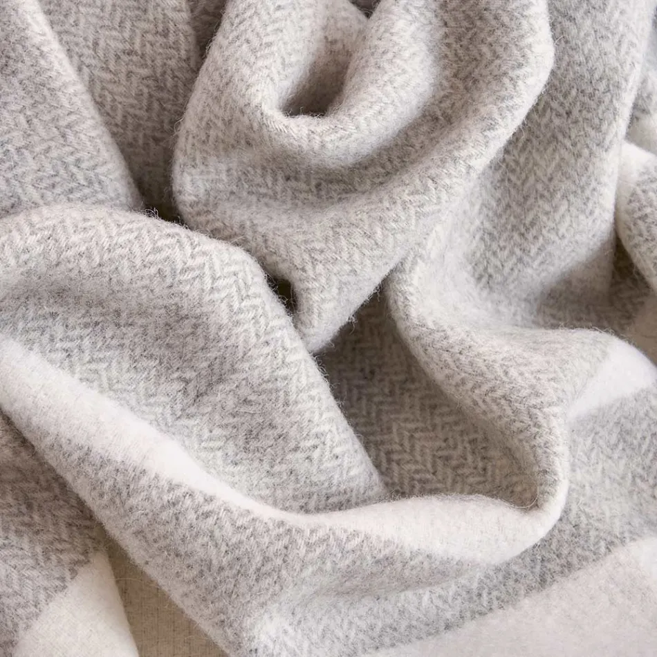 Manta de mezcla de lana ultra suave y esponjosa fabricada en Italia - Caldoso Viadurini