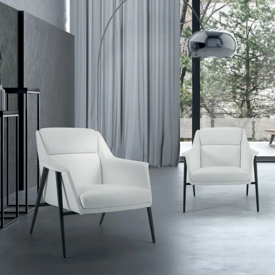 Sillón con estructura de acero negro y asiento de ecopiel Made in Italy - Modena Viadurini