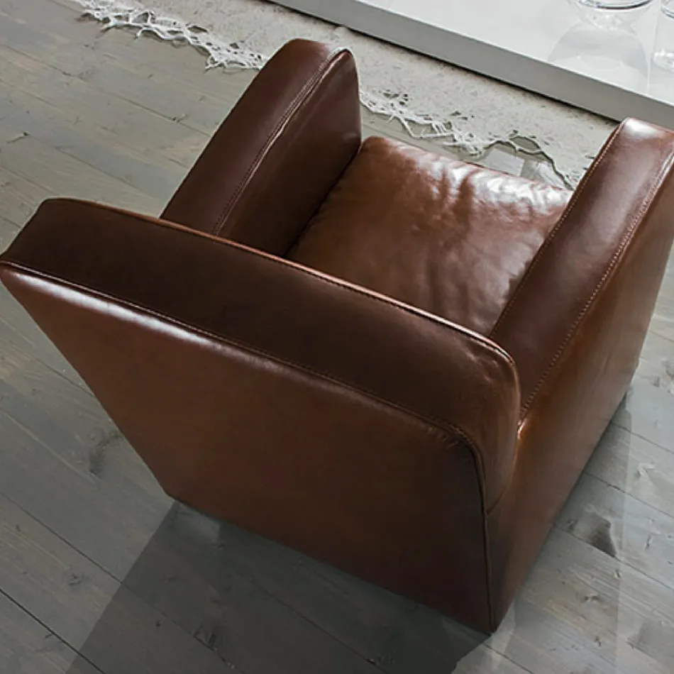 Sillón de salón en madera, cuero y metal Made in Italy - Burlesco Viadurini