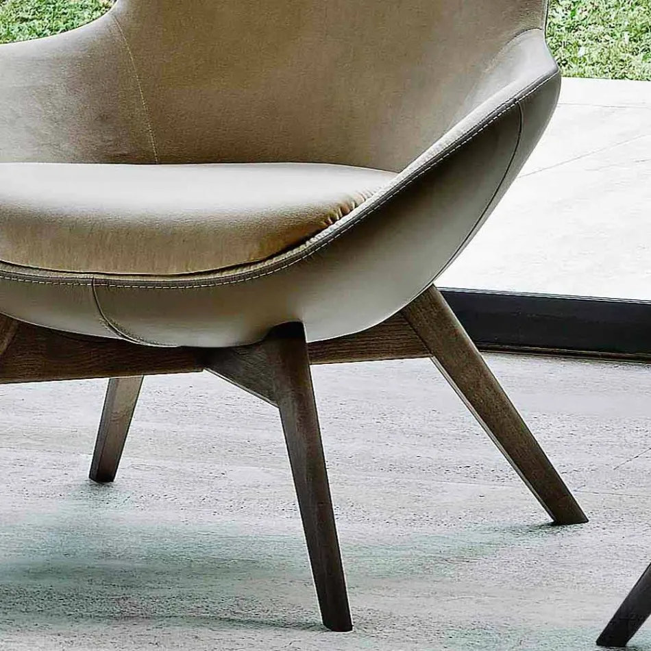 Sillón de salón en cuero y tela con base de madera Made in Italy - Ama Viadurini
