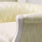 diseño clásico sillón en madera, tapizado en tela Turner Viadurini