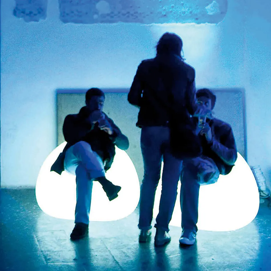 Sillón luminoso de exterior con luz LED en polietileno Made in Italy - Ervin Viadurini