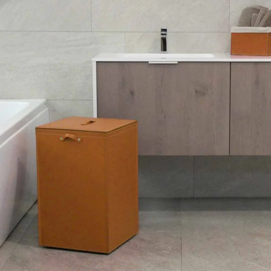 Cesto para la ropa de cuero con base cuadrada David, hecho en Italia. Viadurini