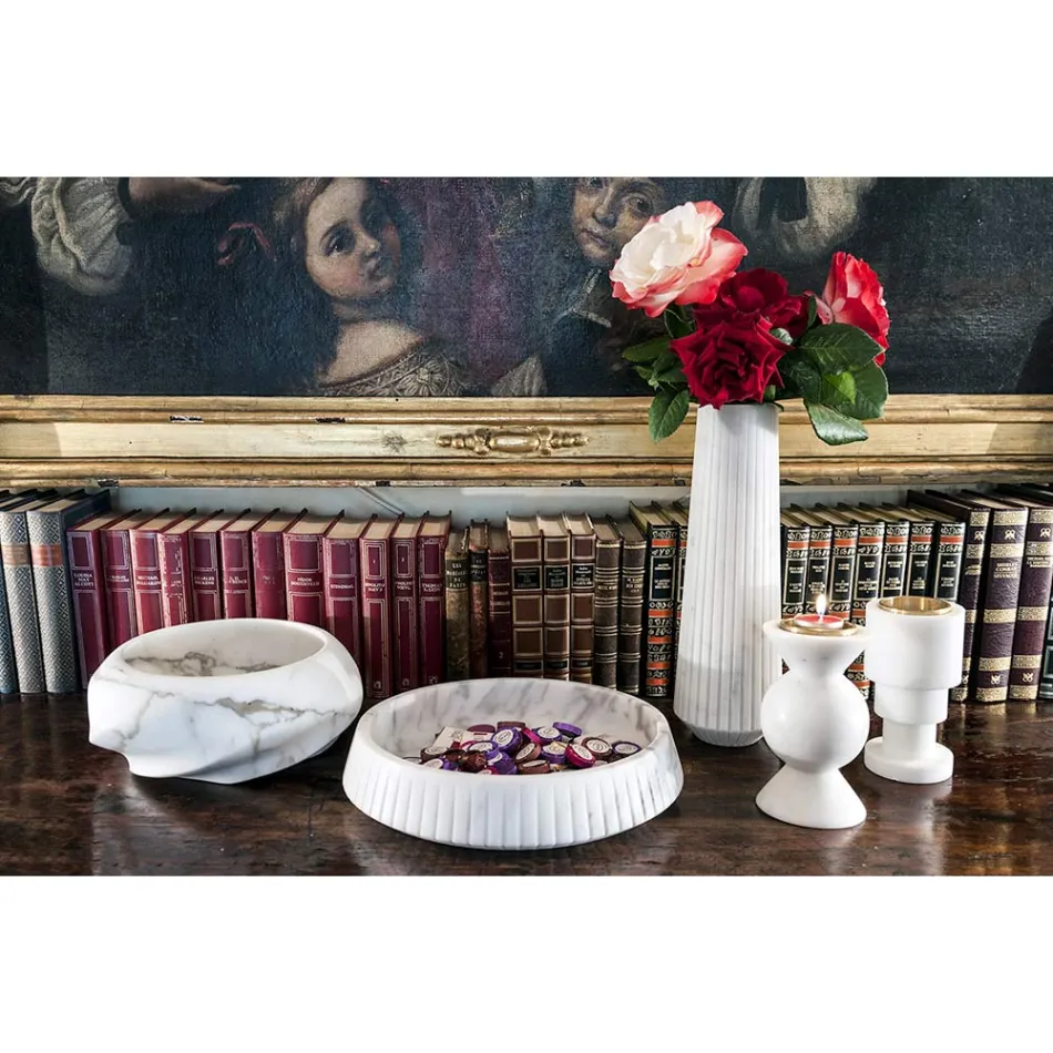 Candelabro bajo en mármol blanco de Carrara y latón Made in Italy - Benton Viadurini