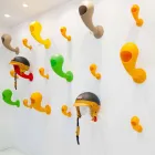 Soporte para casco o colgador de pared de colores, 6 piezas - Crazy Head by Myyour Viadurini