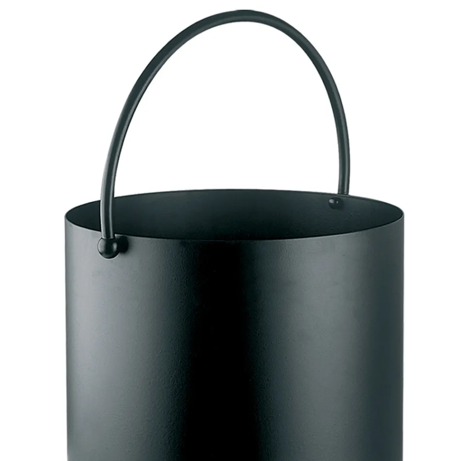 Leñero de metal con asa superior y ruedas Made in Italy - Bison Viadurini