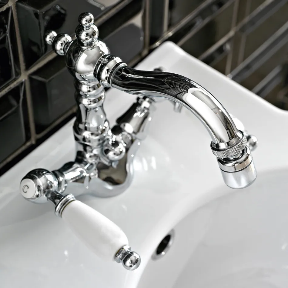 Grifo para bidé clásico de un solo orificio con palancas de latón hechas a mano - Noriana Viadurini