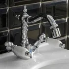 Grifo para bidé clásico de un solo orificio con palancas de latón hechas a mano - Noriana Viadurini