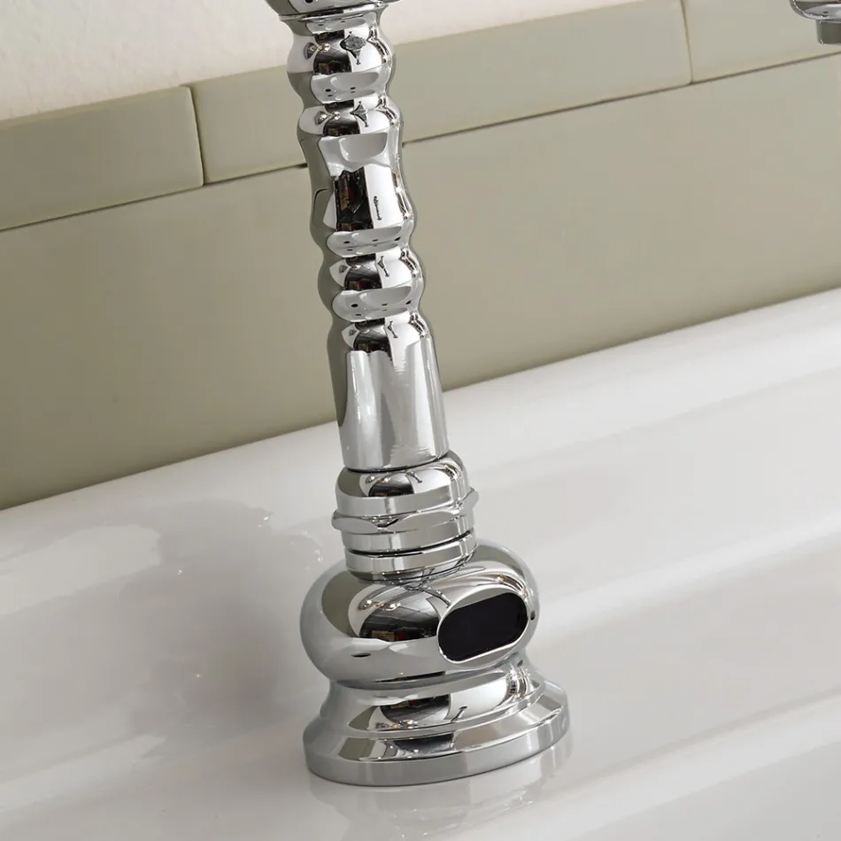 Grifo para lavabo electrónico de un orificio estilo clásico en latón - Noriana Viadurini