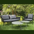 Sala de estar compuesta por sofá, sillones y dos mesas de centro de aluminio - Yuma Viadurini