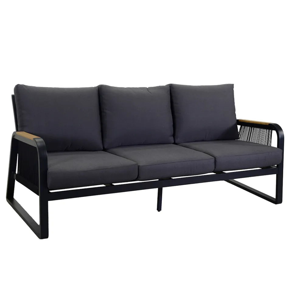 Salón de aluminio con detalles de teca brasileña - Diario Viadurini