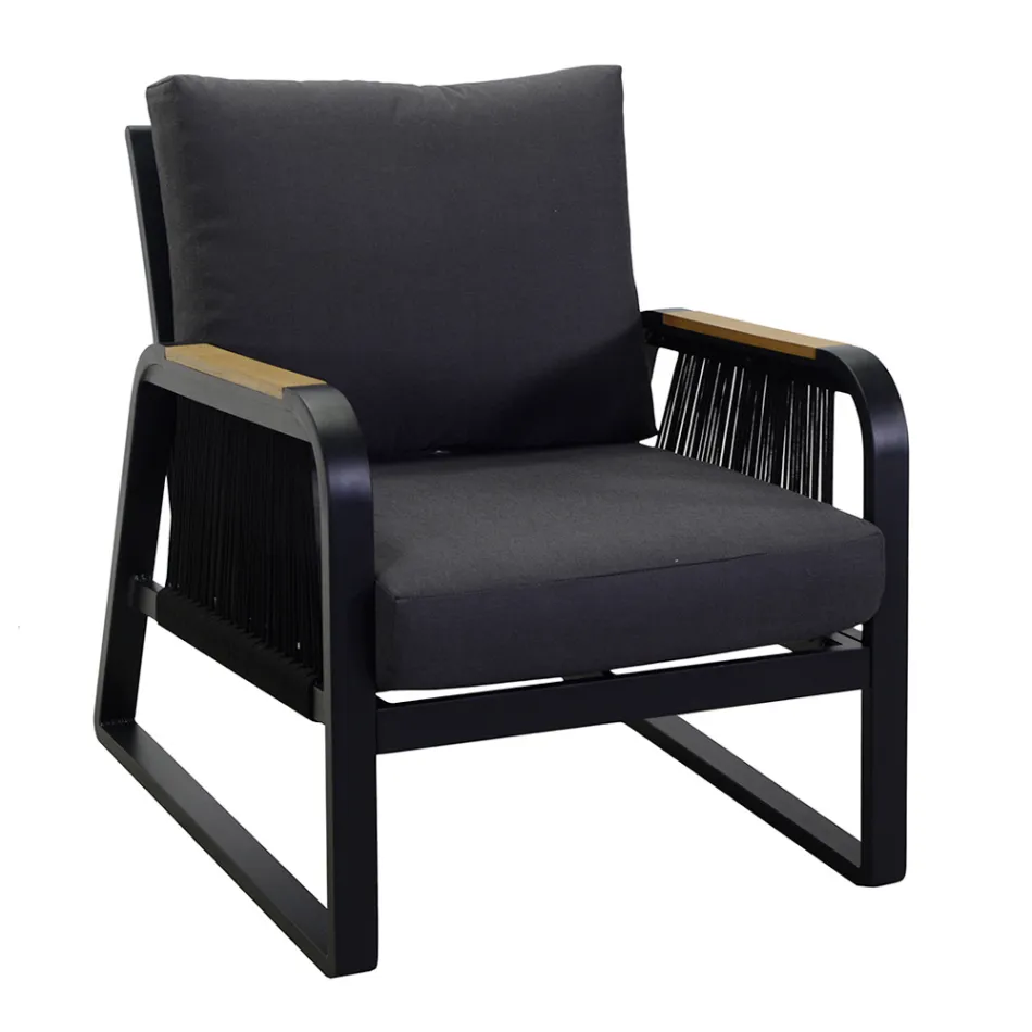 Salón de aluminio con detalles de teca brasileña - Diario Viadurini