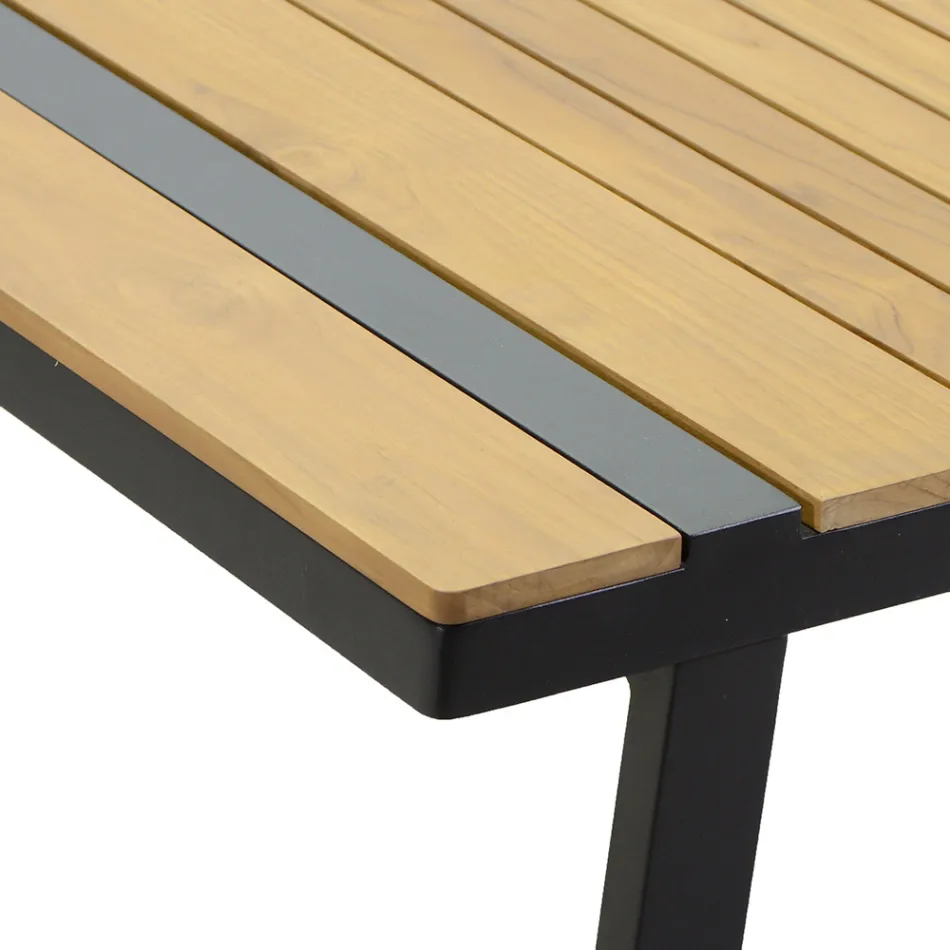 Salón de aluminio con detalles de teca brasileña - Diario Viadurini