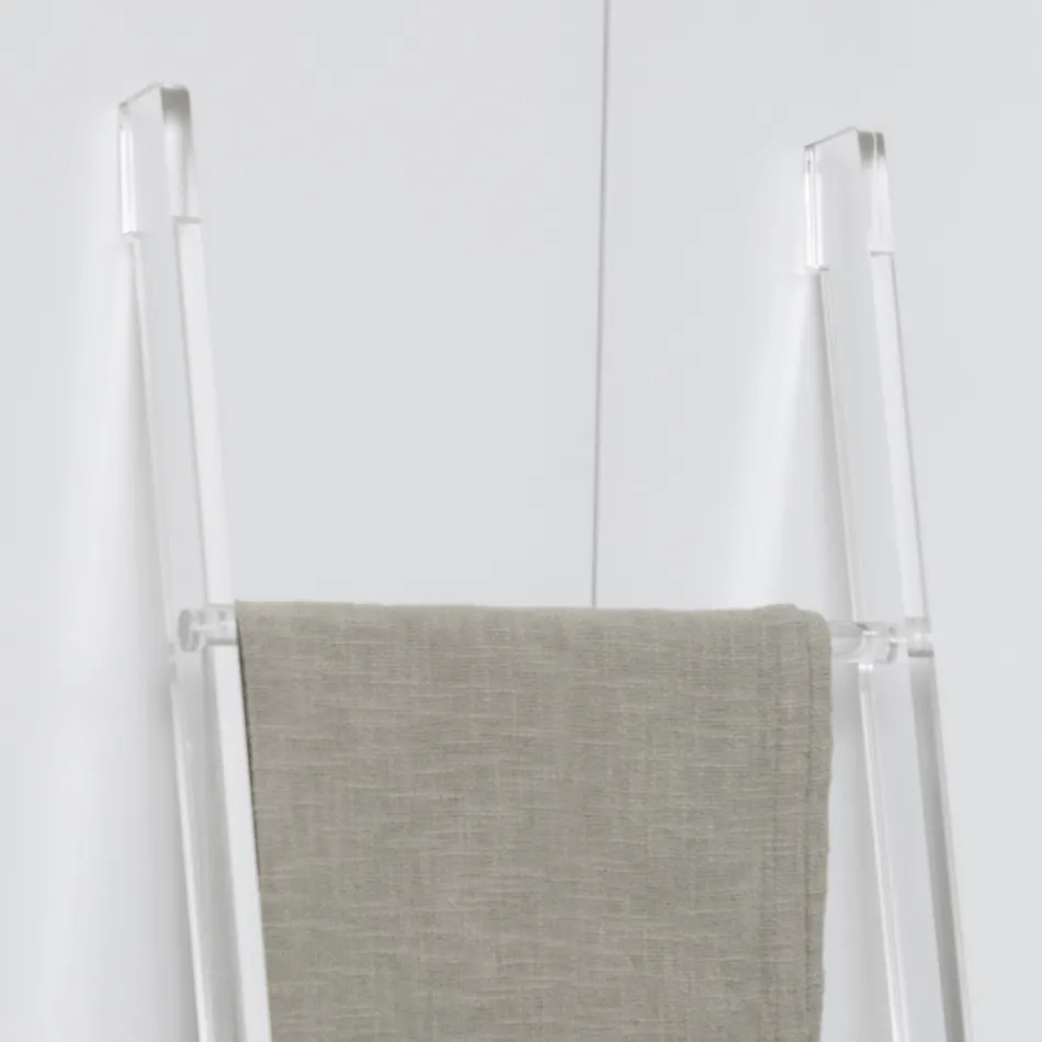 Escalera de soporte de toalla de baño de cristal acrílico transparente - Inteligente Viadurini