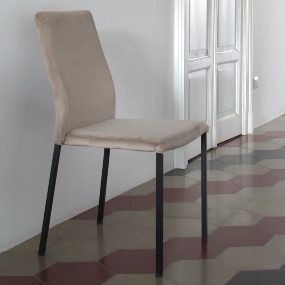 Silla de cocina con patas de metal y asiento de terciopelo, 4 piezas - Darvina Viadurini