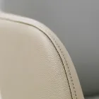 Silla de comedor con reposabrazos en cuero color hielo Made in Italy - Lyanne Viadurini